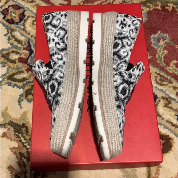 SOLD Donald J Pliner loafer - Picture 3 of 7